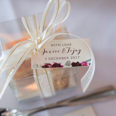 Wedding swing tags